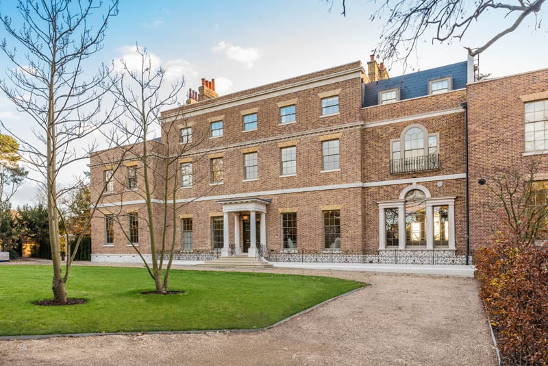 Templeton House case study photo of the outside of templeton house where gowercroft developed their award winning heritage window range