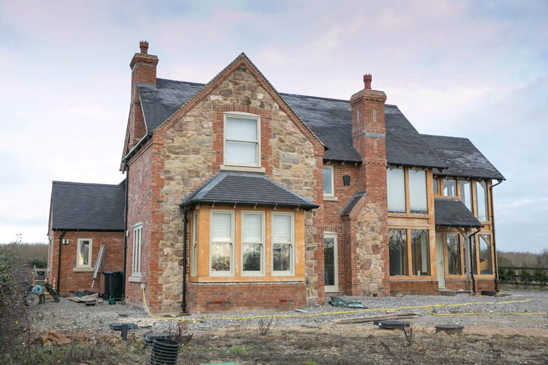 Benefits of Traditional Timber Sash Windows in Modern Homes