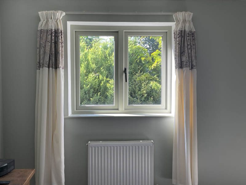 wooden windows matlock - guest room